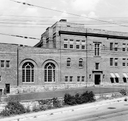 West Junior High School at 20th and Summit