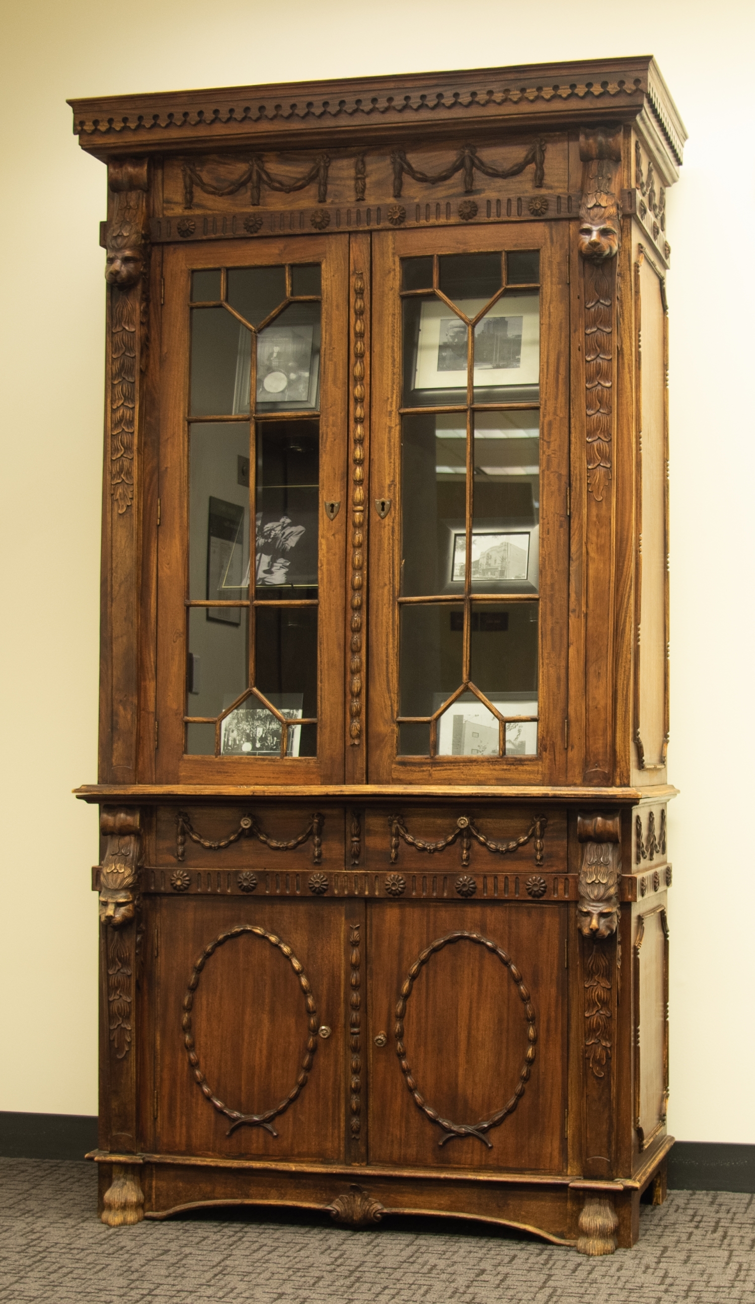 Four Lions Bookcase (V)