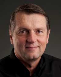 Author Edward J. Larson
